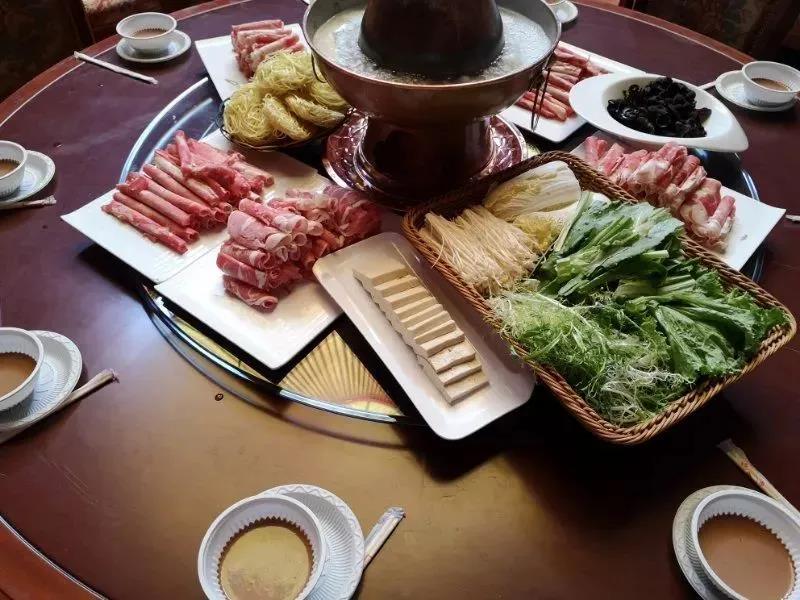 草原特色装锅美食