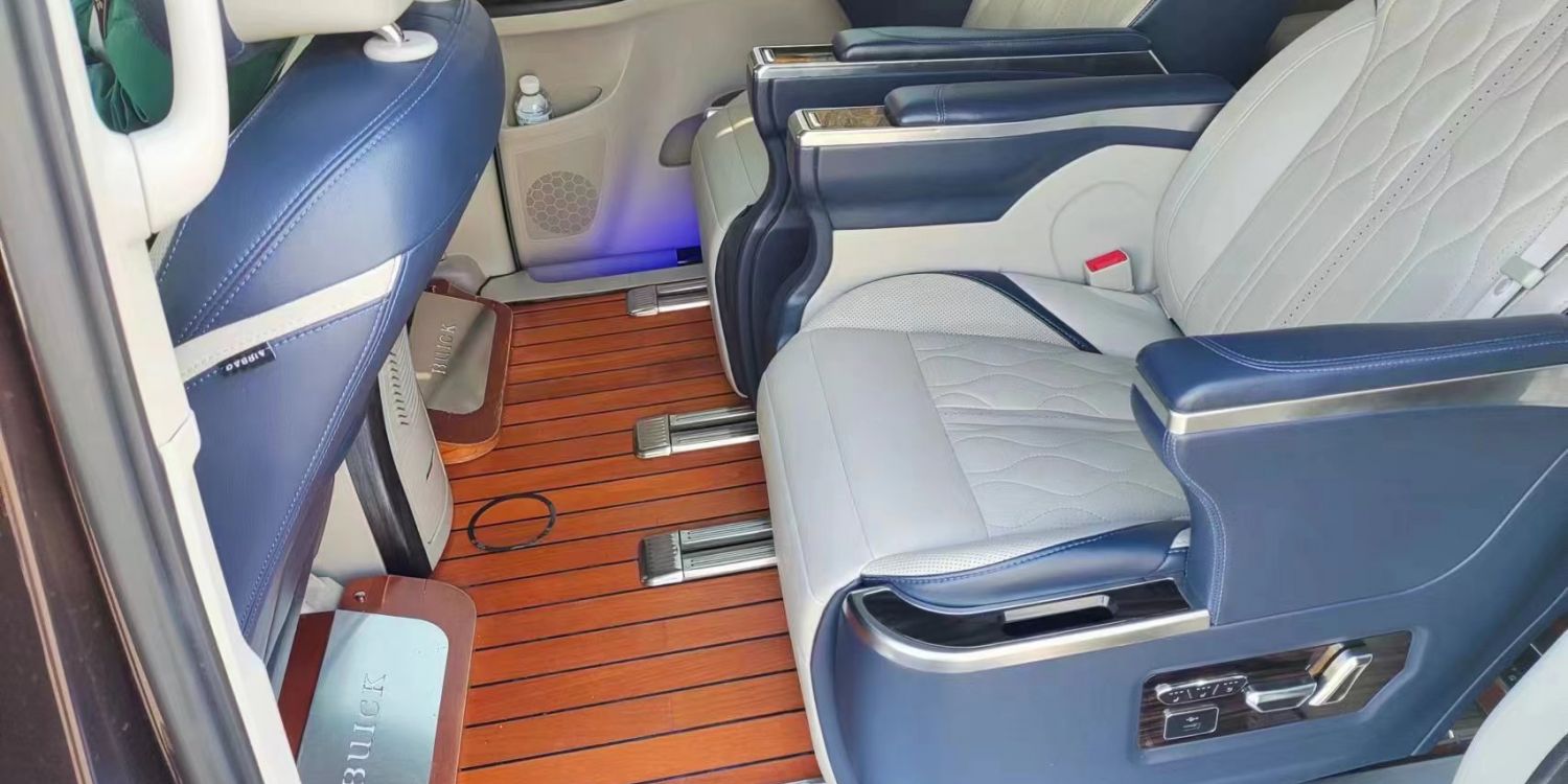 7座别克商务内饰