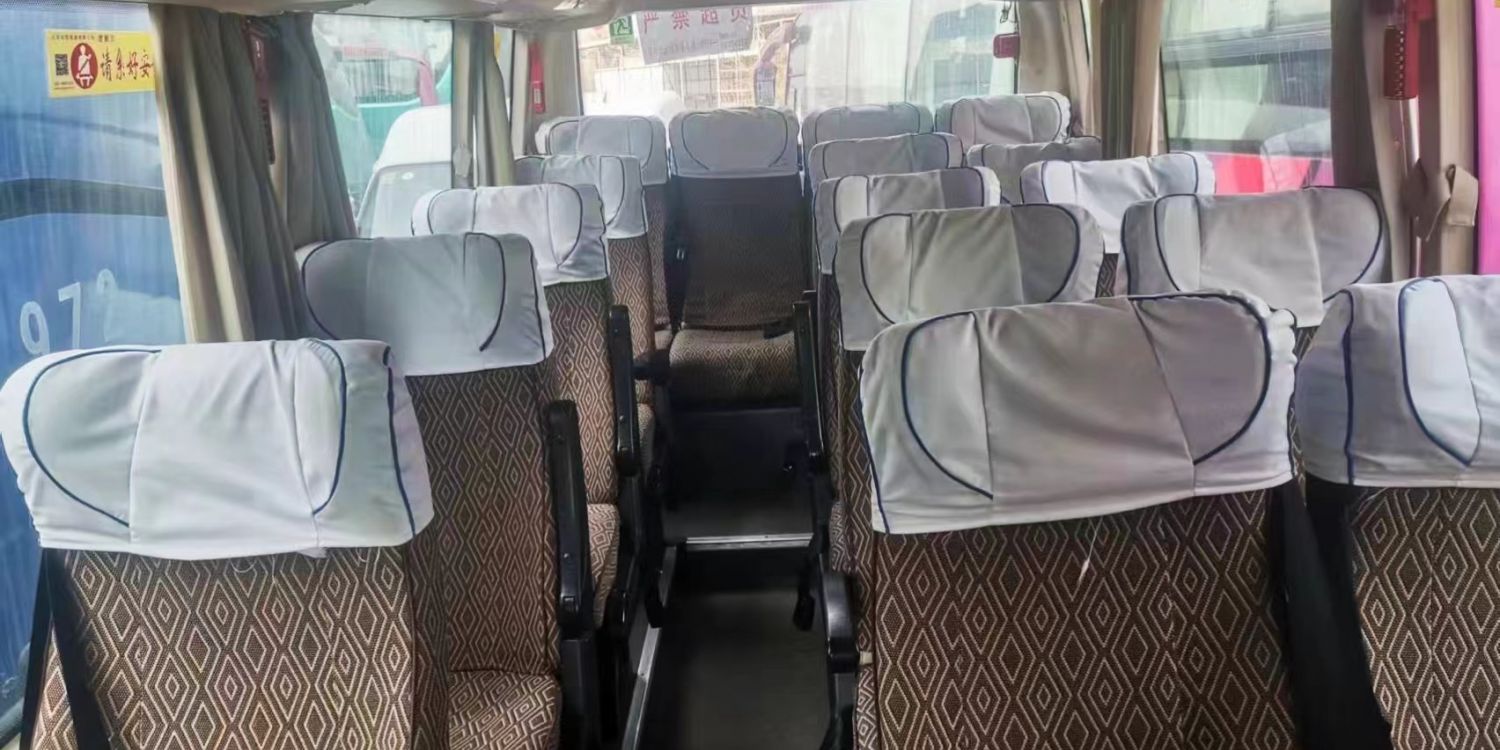 8376，依维柯，17座内饰