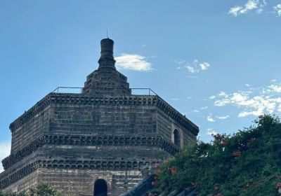 探秘铁塔公园：山东众悦旅游直通车带你畅玩