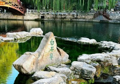济南旅游全攻略：打卡必去景点推荐+便捷出行与线路预订指南
