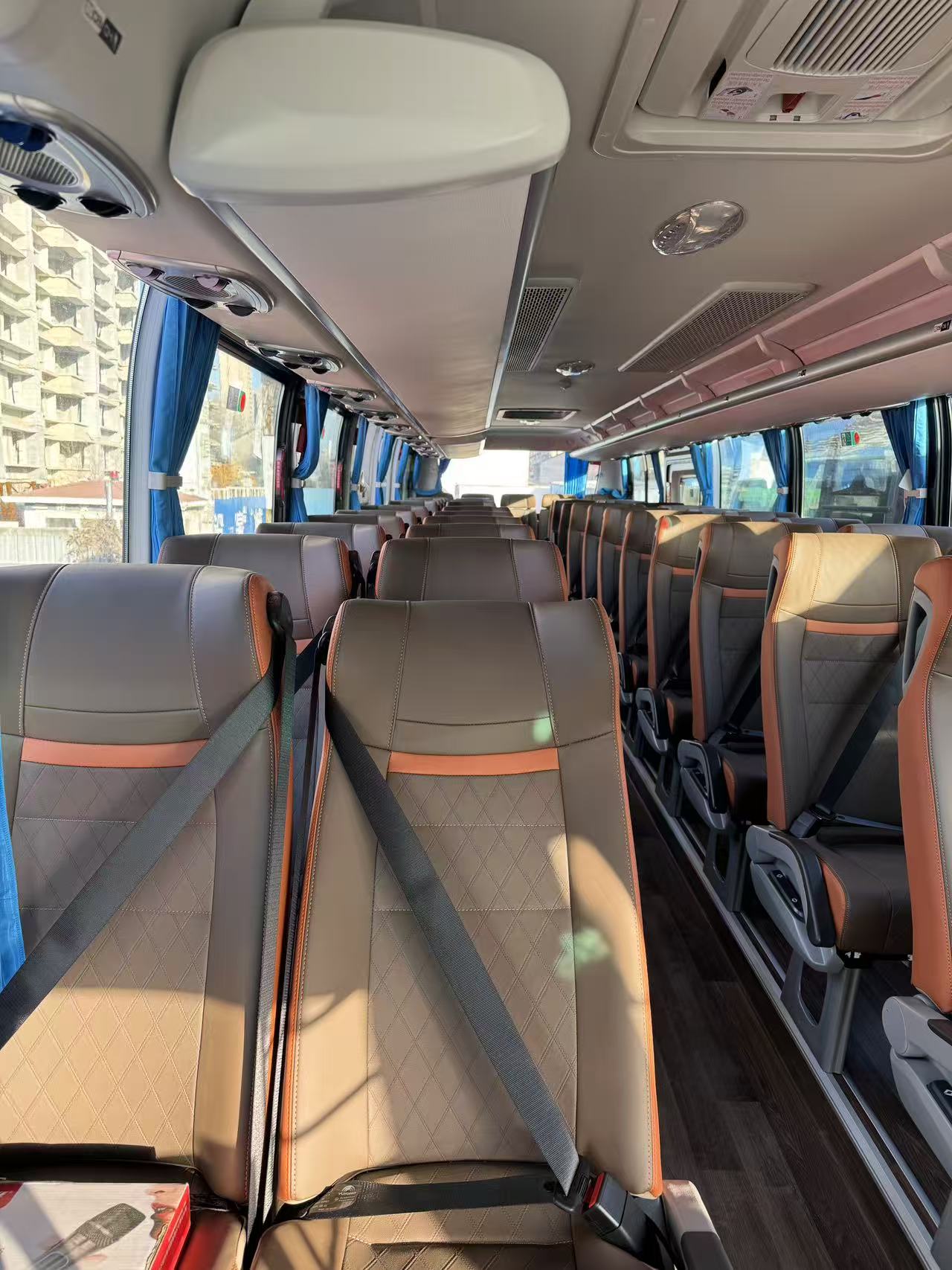 众悦汽车服务有限公司汽车内饰图